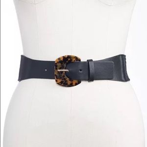 INC INTERNATIONAL CONCEPTS
Shaped Stretch Belt tortoise buckle in black size S